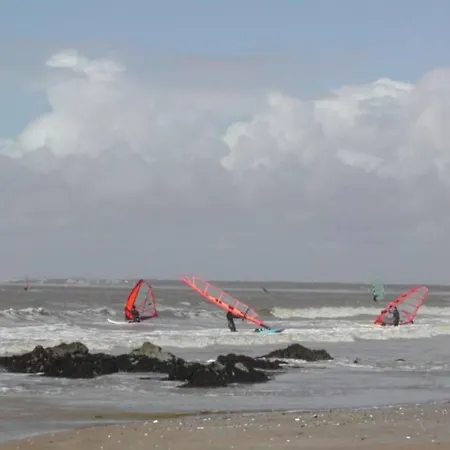 Spacieux Ecogite En Pierre Avec Jardin Clos, Proche De L'ocean Et Des Plages, Confort - Fr-1-306-1032 *